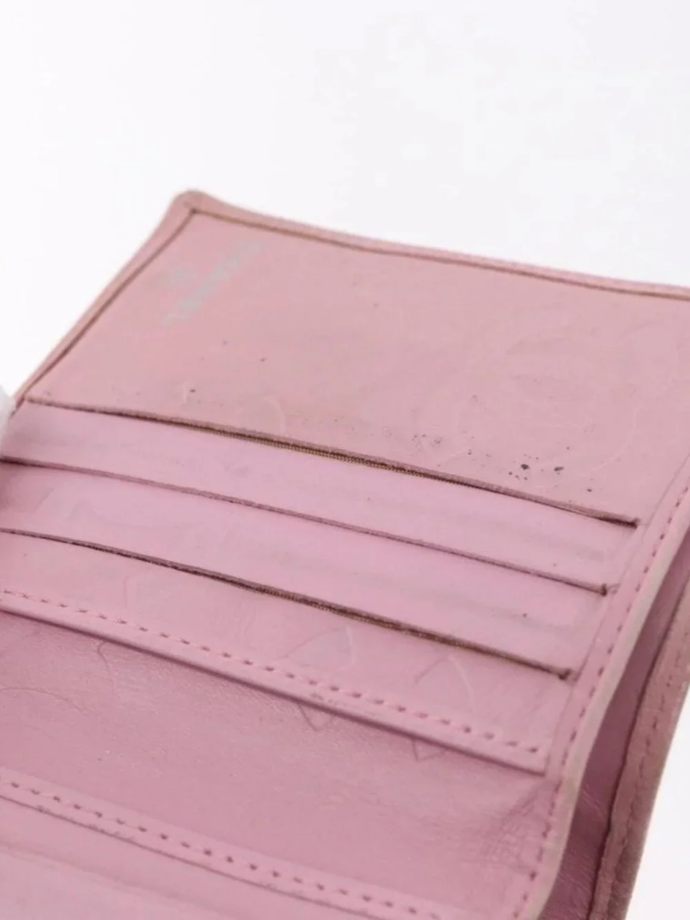 CHANEL brand	chanel color	pink